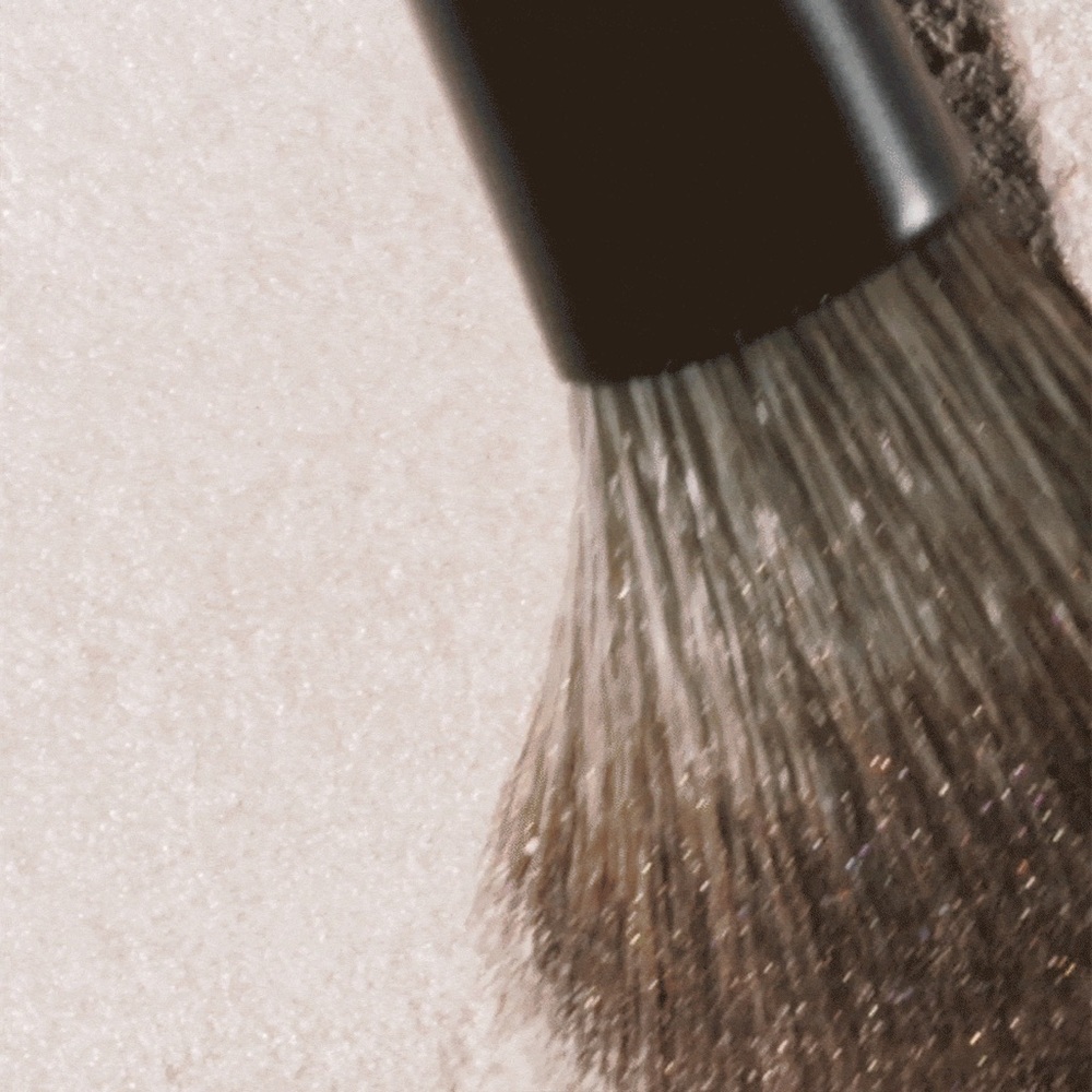 NIB Makeup By Mario Soft Glow Highlighter in Pearl - Picture 7 of 13
